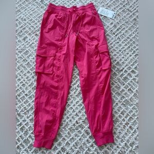 NWT Dance Studio Relaxed Fit MR Cargo Jogger Small